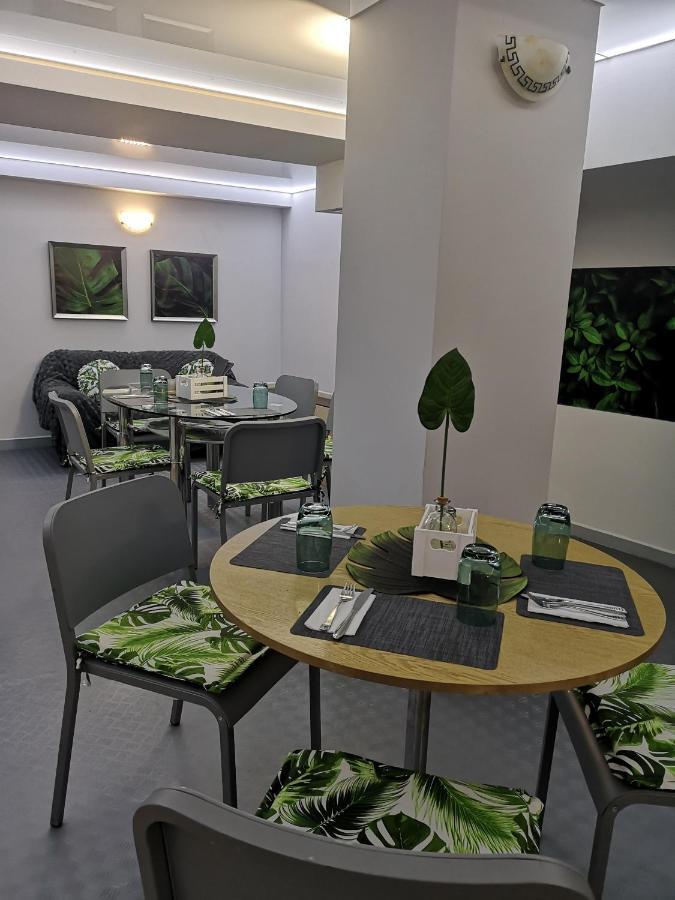 Family Hotel Central Шумен Екстер'єр фото